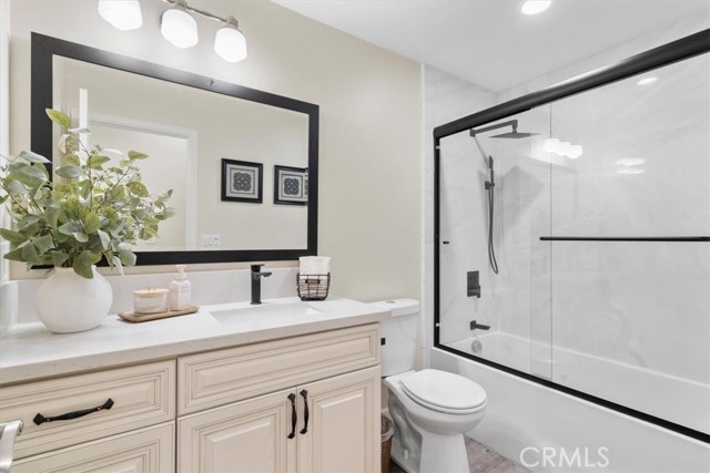 6749 Olive Avenue, San Bernardino CA: https://media.crmls.org/medias/333bf61c-42a3-41c6-93fe-584f44db1312.jpg