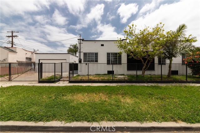 Detail Gallery Image 1 of 1 For 701 E 76th Pl, Los Angeles,  CA 90001 - 3 Beds | 2 Baths