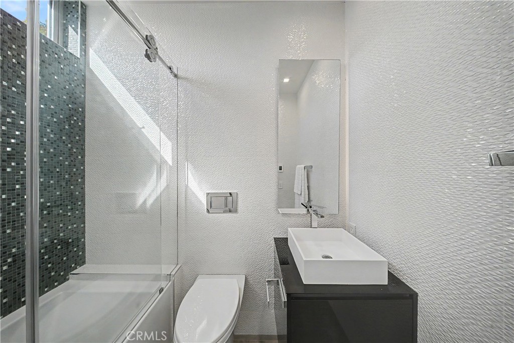 MLS #OC26129218 image #36