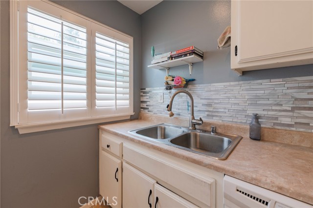Detail Gallery Image 11 of 34 For 5835 Bowcroft St #2,  Los Angeles,  CA 90016 - 2 Beds | 1/1 Baths