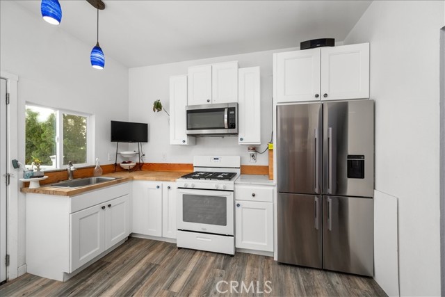 1561 Cielo Lane, Nipomo CA: https://media.crmls.org/medias/333f3556-6c8f-425f-aad6-004851280fd9.jpg