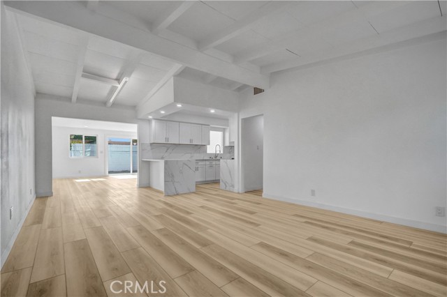 17919 Gard Avenue, Artesia CA: https://media.crmls.org/medias/333f6693-468a-40d5-807f-f8ba65ba77b5.jpg