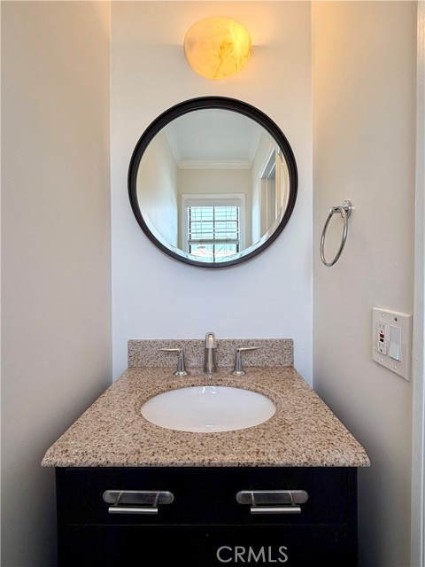 Detail Gallery Image 27 of 29 For 227 S Madison, Pasadena,  CA 91101 - 2 Beds | 2/1 Baths