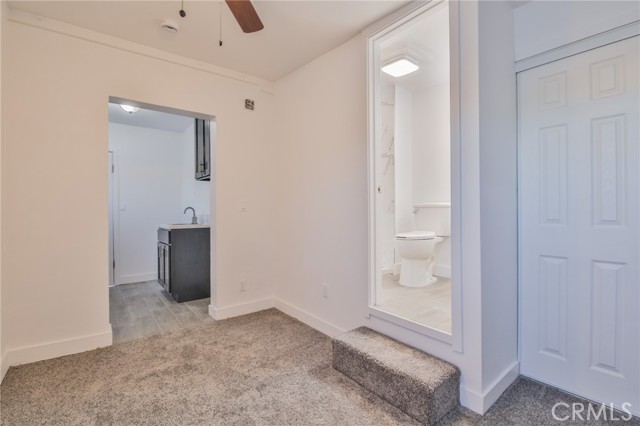 9218 Hooper Avenue, Los Angeles CA: https://media.crmls.org/medias/3340a3b1-9f51-438f-9060-2cf585a42d66.jpg