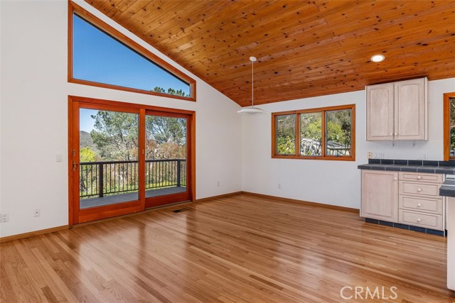 Detail Gallery Image 13 of 49 For 4 Castle Rock Way, Laguna Beach,  CA 92651 - 5 Beds | 4/1 Baths