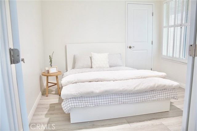 Detail Gallery Image 7 of 12 For 2052 S June, Anaheim,  CA 92802 - 3 Beds | 2 Baths