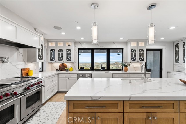 Detail Gallery Image 33 of 69 For 37730 via Baya, Murrieta,  CA 92562 - 7 Beds | 7/2 Baths