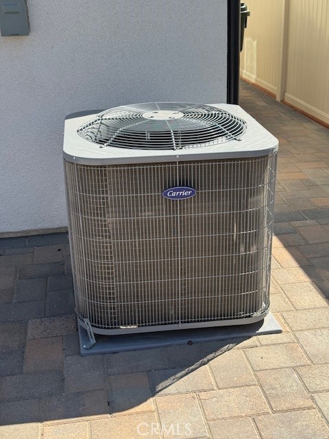 24501 Via Sendero, Castaic CA: https://media.crmls.org/medias/33417041-076c-464b-b06c-89308d0c8a04.jpg