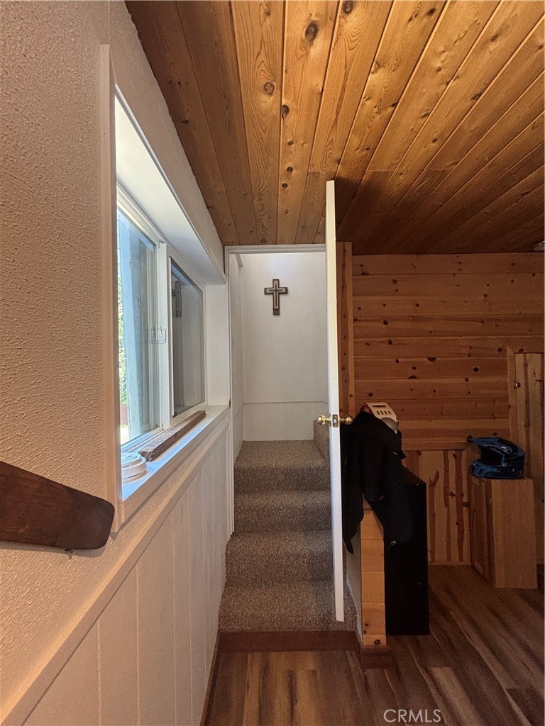 https://media.crmls.org/medias/33419a16-8746-42eb-8602-931740c4523c.jpg?preset=X-Large