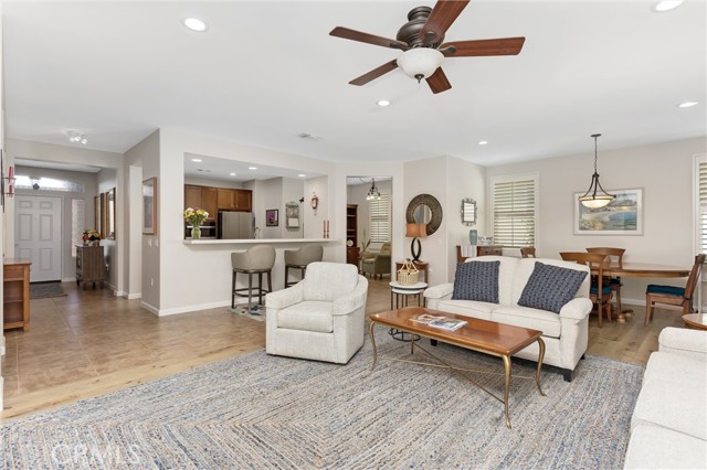 Detail Gallery Image 7 of 42 For 174 Potter Creek, Beaumont,  CA 92223 - 3 Beds | 2 Baths