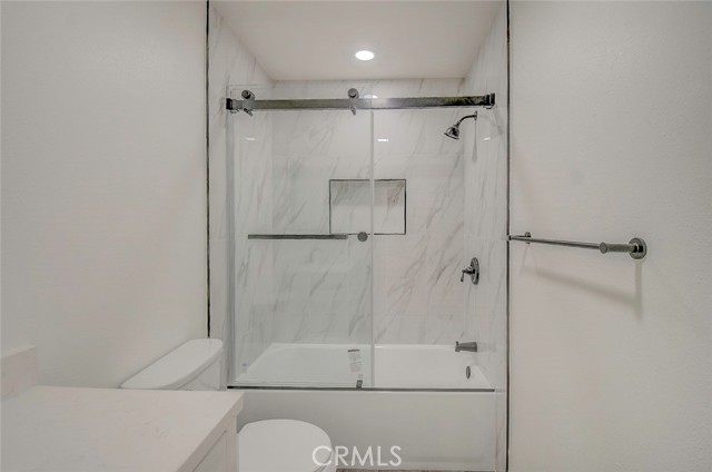 Detail Gallery Image 34 of 44 For 21941 Rimhurst #D,  Lake Forest,  CA 92630 - 2 Beds | 1 Baths