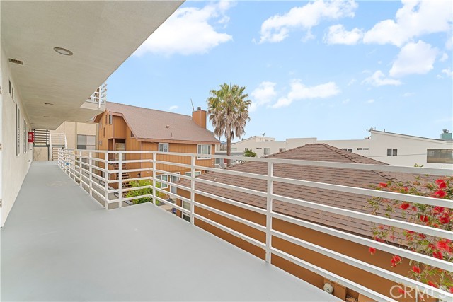 Detail Gallery Image 19 of 23 For 726 5th St, Hermosa Beach,  CA 90254 - – Beds | – Baths