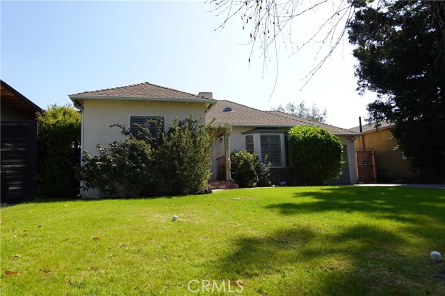 Detail Gallery Image 3 of 23 For 4828 Norwich Ave, Sherman Oaks,  CA 91403 - 2 Beds | 1 Baths