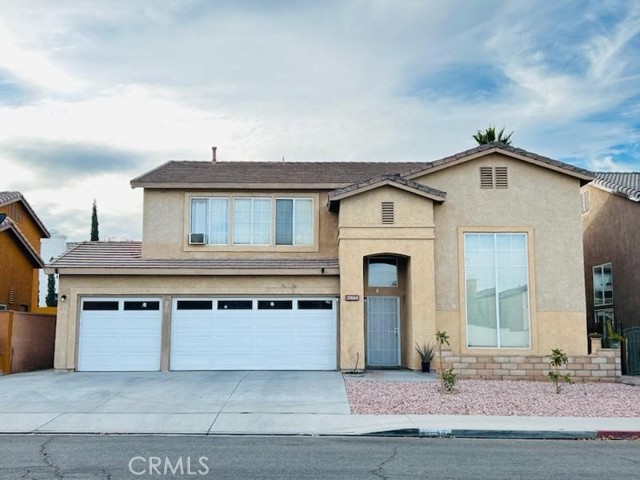 Detail Gallery Image 1 of 22 For 12644 Eaton Ln, Victorville,  CA 92392 - 4 Beds | 3 Baths