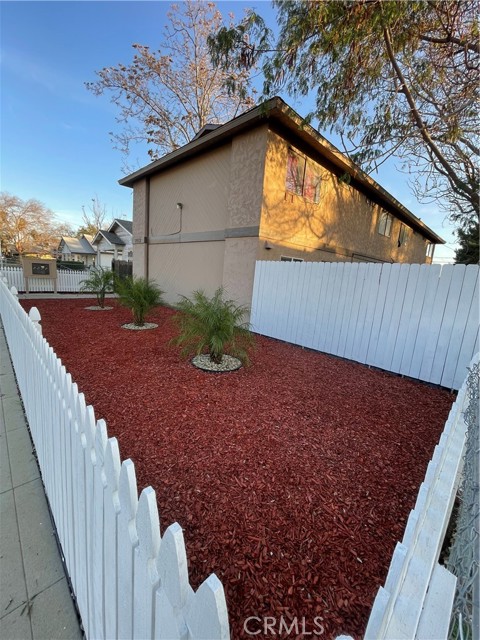 Front Image Thumbnail for CRDW26054635