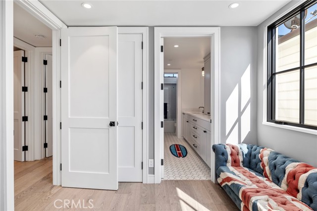 2428 The Strand, Hermosa Beach CA: https://media.crmls.org/medias/3343fb88-5ce5-46cd-9780-a643eb78b319.jpg
