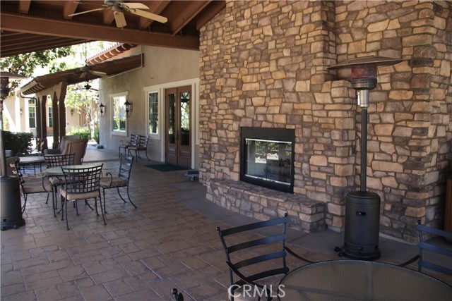 570 Olazabal Drive, Hemet CA: https://media.crmls.org/medias/33445e73-71eb-45c0-8dbc-beb887f6bee2.jpg