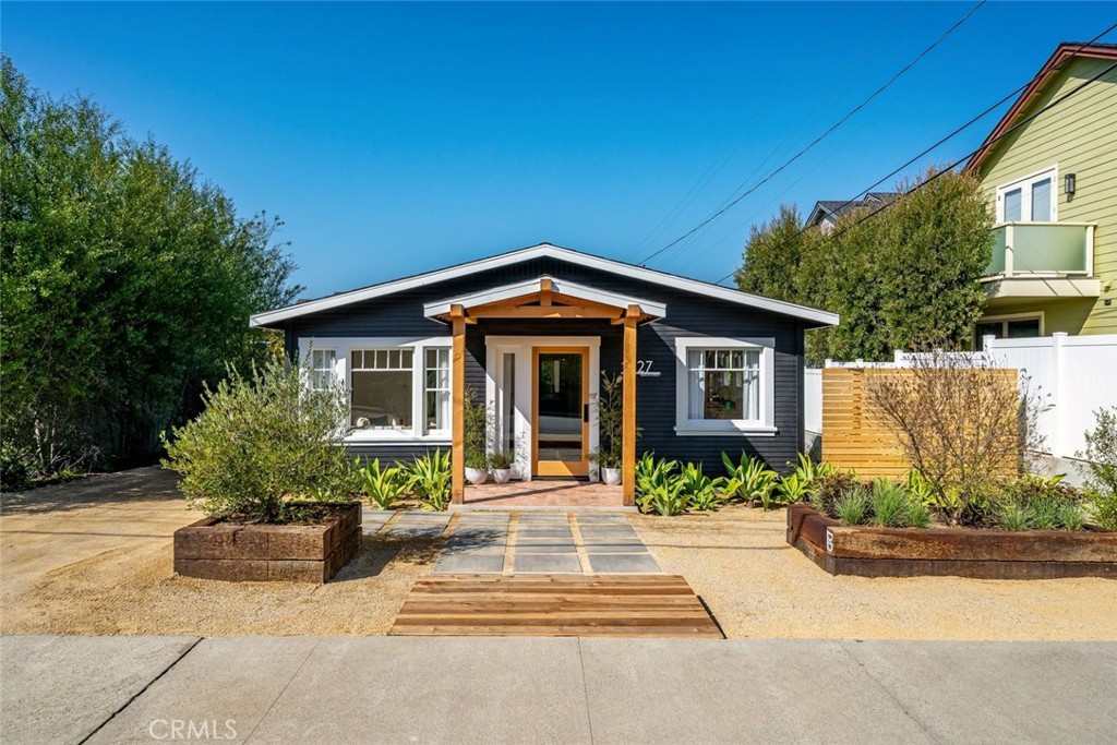 1427 Beach
