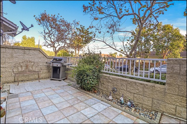 Detail Gallery Image 2 of 28 For 92 Carlsbad Ln, Aliso Viejo,  CA 92656 - 2 Beds | 2/1 Baths