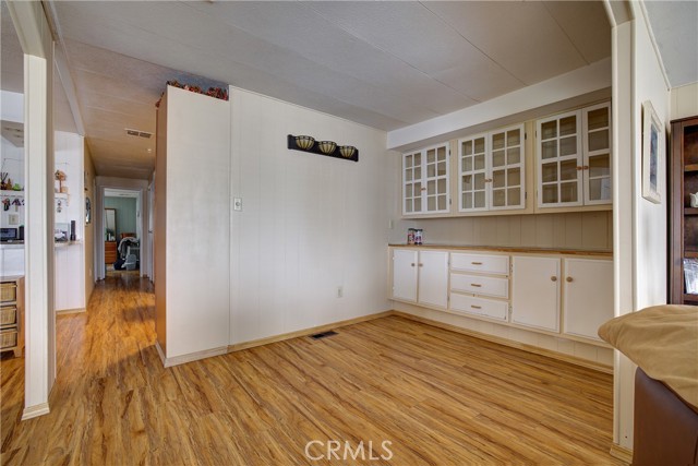 3700 Buchanan, Riverside CA: https://media.crmls.org/medias/334623e7-534c-476a-b6ac-a81c7a3cfba1.jpg