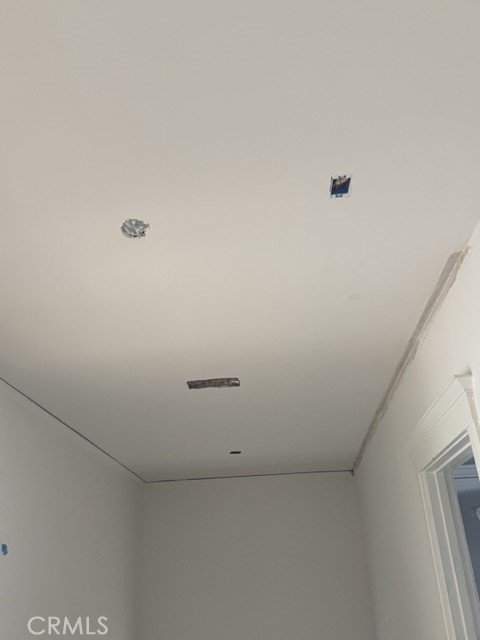https://media.crmls.org/medias/33462dd1-71ed-431d-8efd-3ac4fec53317.jpg?preset=X-Large