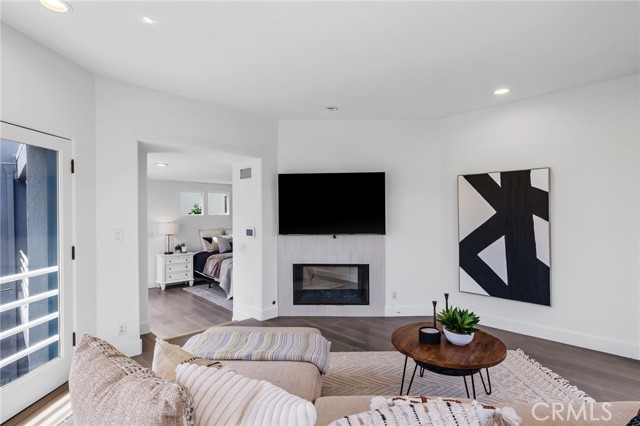 2310 Laurel Bluff, Manhattan Beach, California 90266, 4 Bedrooms Bedrooms, ,3 BathroomsBathrooms,Residential,Sold,Laurel Bluff,SB22159511