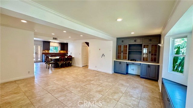 5433 Beeler Avenue, Woodland Hills CA: https://media.crmls.org/medias/334662ab-8d0a-425b-a6f8-54b855f05207.jpg