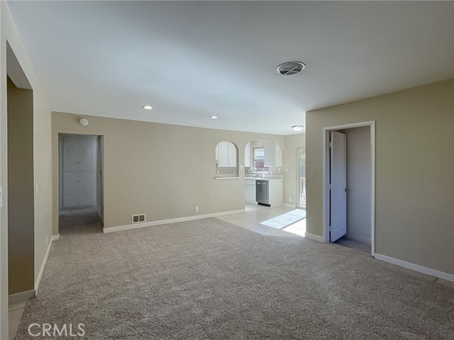 Detail Gallery Image 10 of 27 For 638 W Avenue J9, Lancaster,  CA 93534 - 4 Beds | 2 Baths