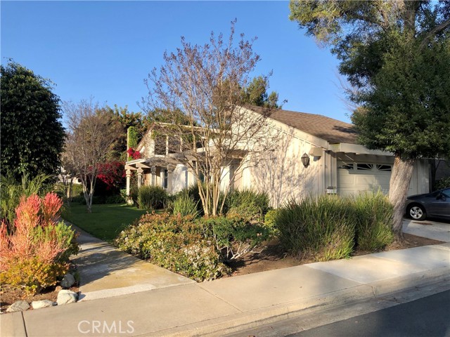 26 Acacia Tree Ln, Irvine, CA 92612