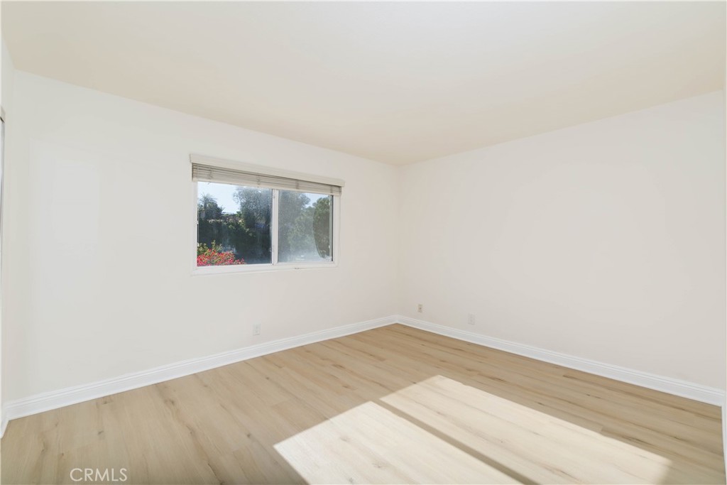 MLS #WS25267882 image #21