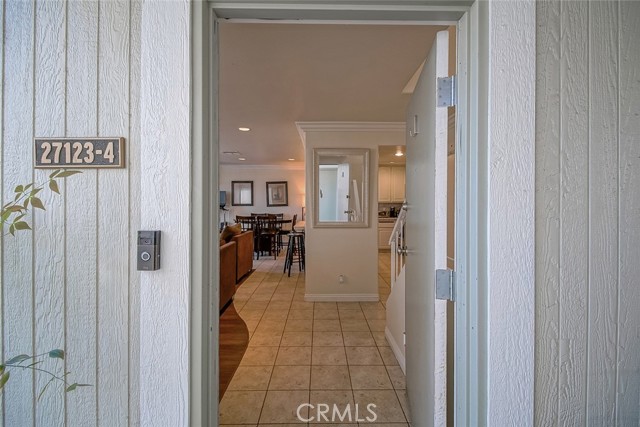 Detail Gallery Image 8 of 54 For 27123 Crossglade Ave #4,  Canyon Country,  CA 91351 - 2 Beds | 2 Baths