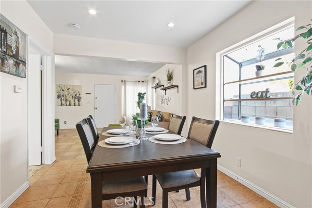 14906 Grevillea Avenue, Lawndale CA: https://media.crmls.org/medias/334c3b7b-983b-49c1-a523-228638fd01fe.jpg