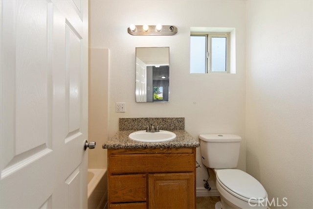 Detail Gallery Image 14 of 21 For 7387 Lynwood Way, Highland,  CA 92346 - 3 Beds | 2 Baths