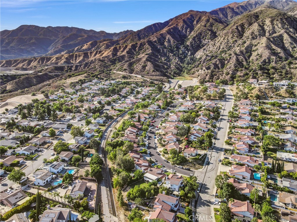 https://media.crmls.org/medias/334cb498-d155-4ab5-b522-1083c22e1ee1.jpg?preset=X-Large