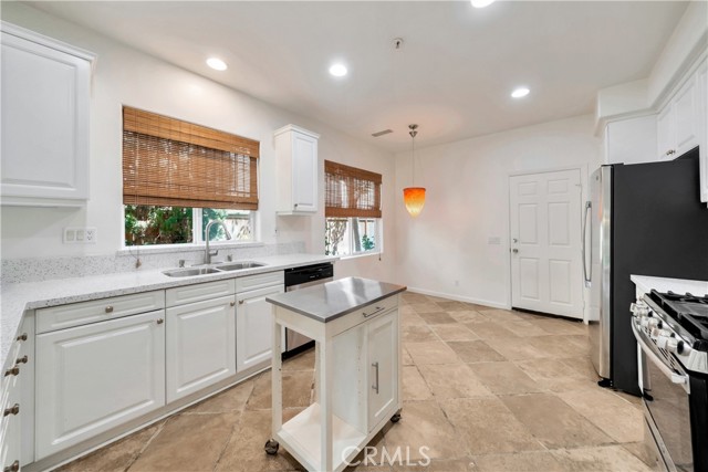 Detail Gallery Image 13 of 45 For 5 Flowerdale, Ladera Ranch,  CA 92694 - 3 Beds | 2/1 Baths