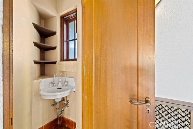 Detail Gallery Image 33 of 75 For 3600 Paradise Valley Rd, National City,  CA 91950 - 5 Beds | 4/1 Baths