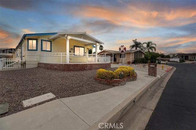 Detail Gallery Image 3 of 71 For 38055 Calle Amigable, Murrieta,  CA 92563 - 3 Beds | 2 Baths