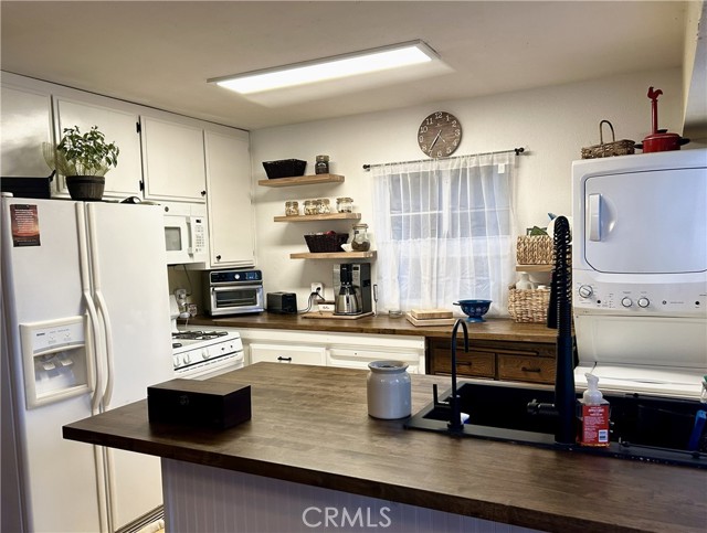 Detail Gallery Image 15 of 40 For 28639 Rostrata, Lake Elsinore,  CA 92532 - 5 Beds | 2 Baths