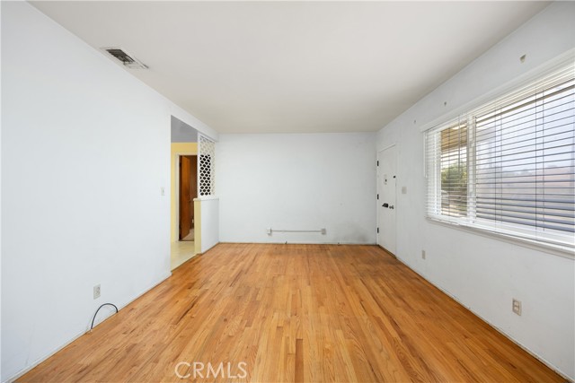 9559 Blackley Street, Temple City CA: https://media.crmls.org/medias/334ffee8-724a-4ac7-b55b-4e1d61464154.jpg
