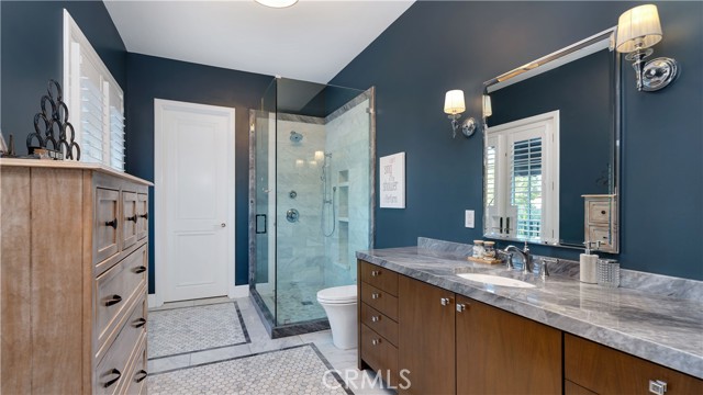 Image 39 of 69 For 2 Thomas Road