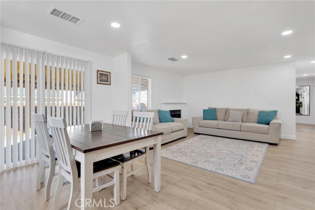 Detail Gallery Image 12 of 41 For 10450 Cimmeron Trail, Adelanto,  CA 92301 - 3 Beds | 2 Baths