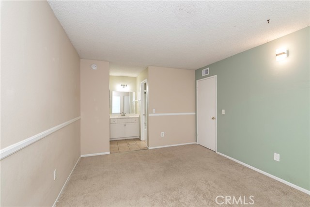Detail Gallery Image 16 of 33 For 24121 High Knob #C,  Diamond Bar,  CA 91765 - 2 Beds | 2/1 Baths