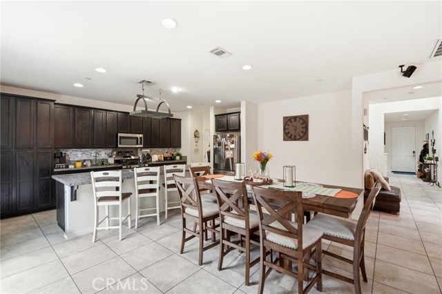 Detail Gallery Image 12 of 60 For 18332 Cayenne, San Bernardino,  CA 92407 - 4 Beds | 3/1 Baths