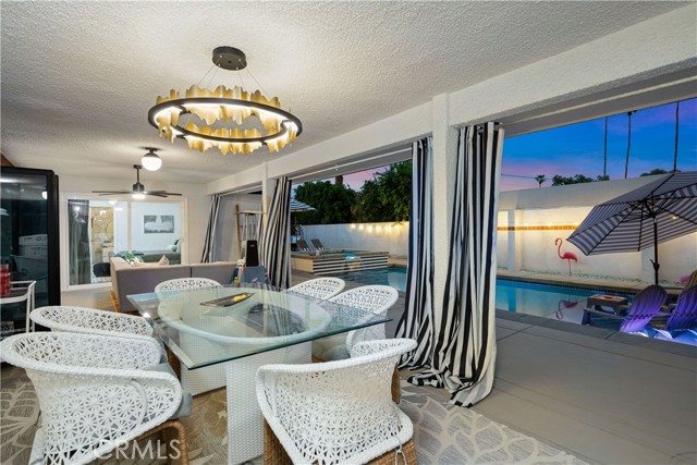1190 S Calle Marcus, Palm Springs CA: https://media.crmls.org/medias/3352d14a-df78-4d23-bce8-0631a33f63dc.jpg