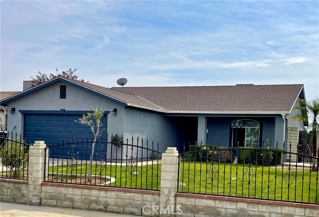 8931 Moose Creek Court, Bakersfield CA: https://media.crmls.org/medias/3353a8c2-b562-4882-9c4a-c513f1a11be3.jpg