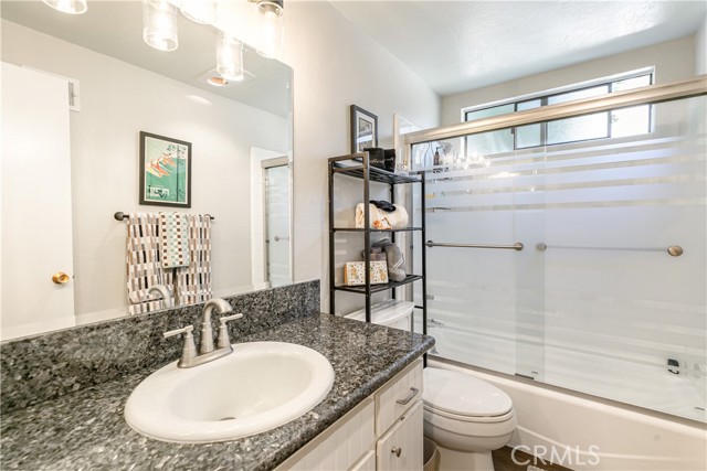 248 Hemlock Drive, Lake Arrowhead CA: https://media.crmls.org/medias/3353ae5b-1dc6-4d37-bb7d-df4b104b1a2d.jpg