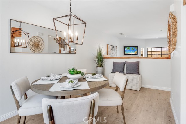Detail Gallery Image 9 of 28 For 2008 Mathews Ave #C,  Redondo Beach,  CA 90278 - 3 Beds | 2/1 Baths
