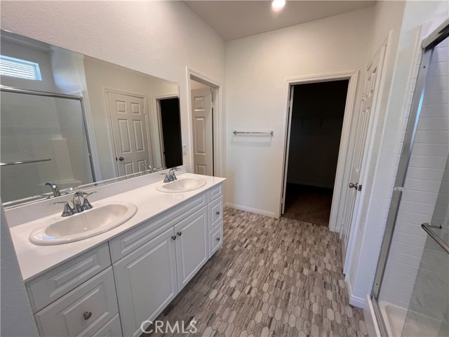 30724 Vera Cruz Circle, Winchester CA: https://media.crmls.org/medias/33542fae-c077-4b26-8cb7-f86ae648d87b.jpg