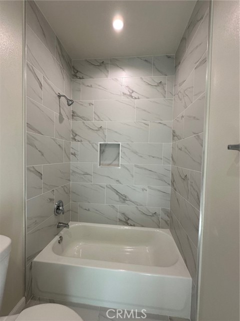 Detail Gallery Image 8 of 11 For 4010 Sierra Ave., Norco,  CA 92860 - 6 Beds | 4 Baths