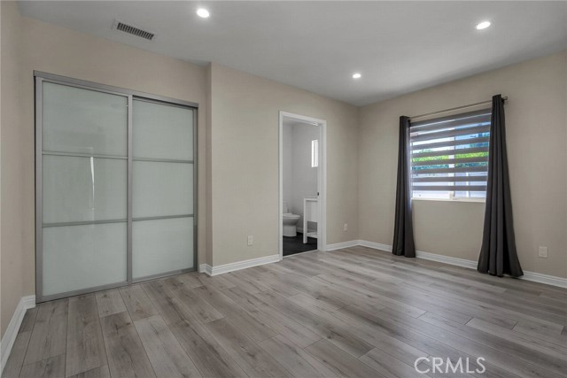 17900 Bullock Street, Encino CA: https://media.crmls.org/medias/3355fd15-1778-408c-a6bc-358a33e87427.jpg